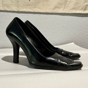 😎GUCCI black heels US 6😎 90’s baby! Preloved by me! 🤗